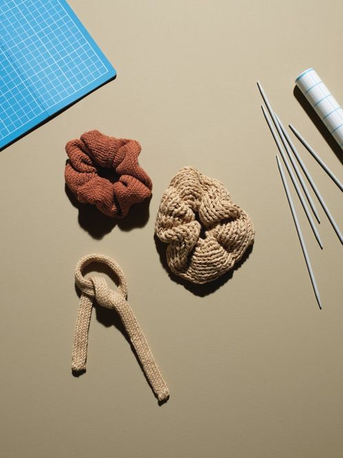Hovedbilde Hårsløyfe, hårbånd og scrunchie strikkepakke