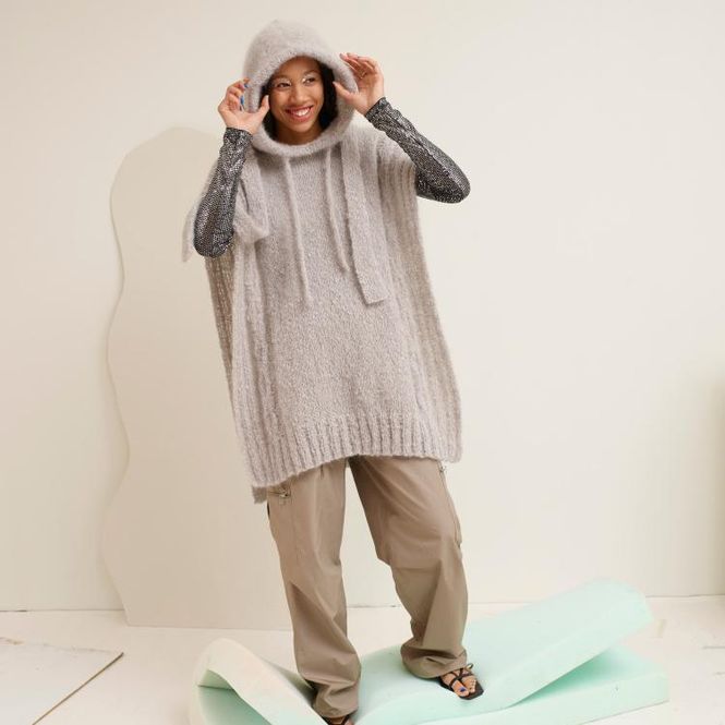 Hovedbilde 427-6 Pia poncho oppskrift